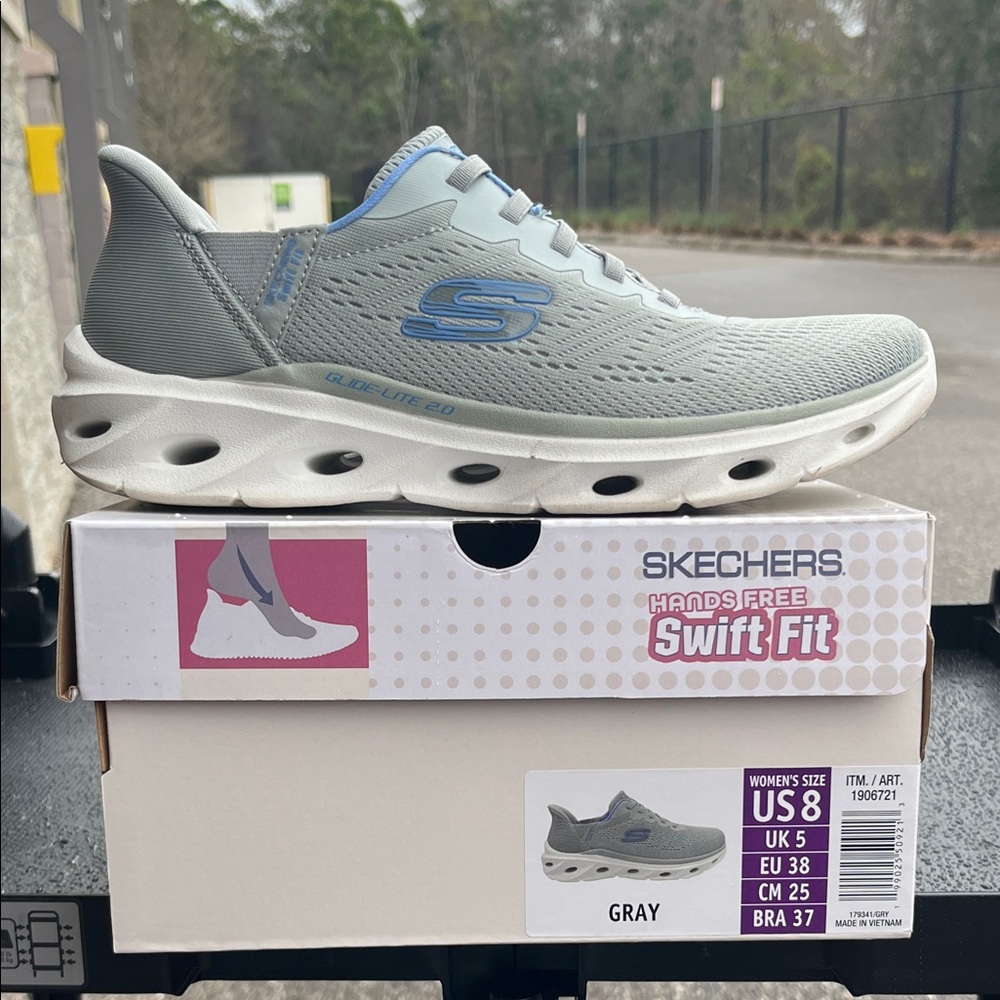 Skechers Gray and White Swift Fit Sneakers